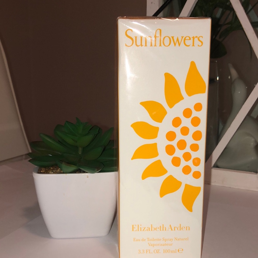 Elizabeth Arden Sunflowers fragance 3.3 o z